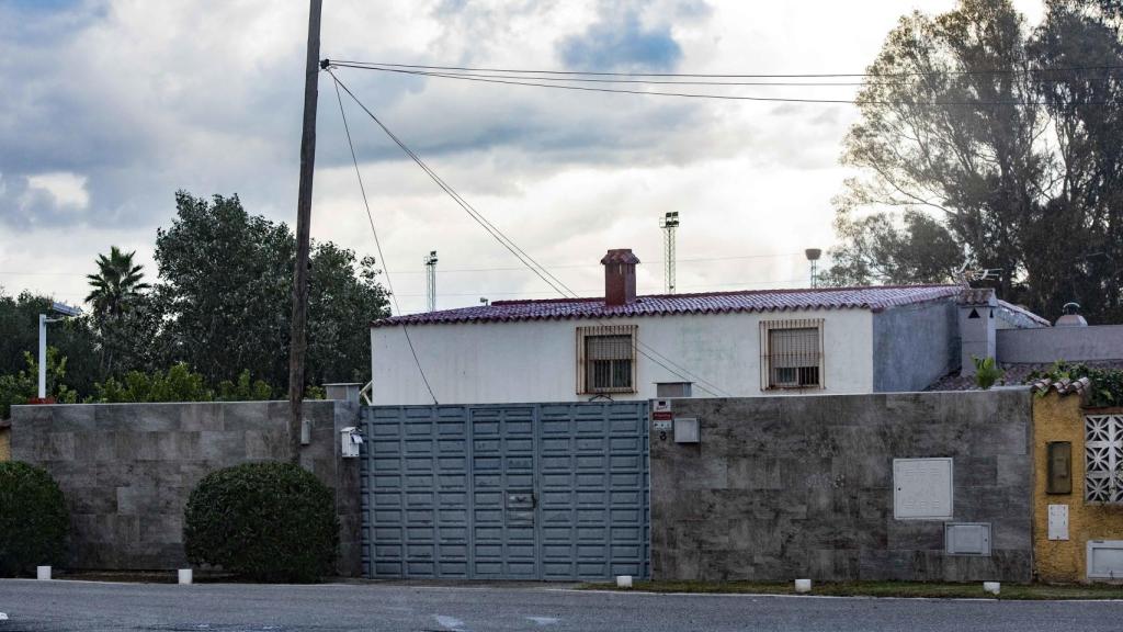 Exterior del chalet que sirve de casa de citas y donde se grabó el famoso videoclip con Isco.