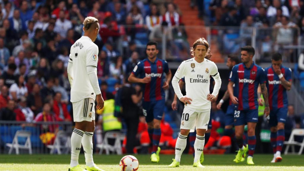 Mariano y Modric preparados para sacar de centro