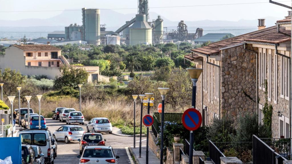 CIERRE DE LA FABRICA DE CEMENTO CEMEX EN LLOSETA