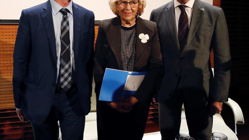 José Guirao, Manuela Carmena y Ángel Garrido durante la presentación de la candidatura.