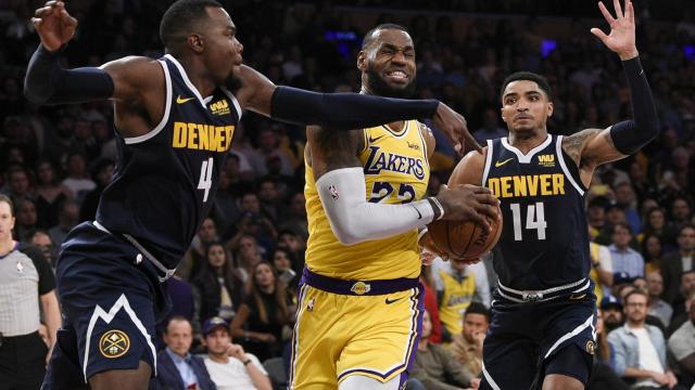 LeBron James, en el partido ante Denver.