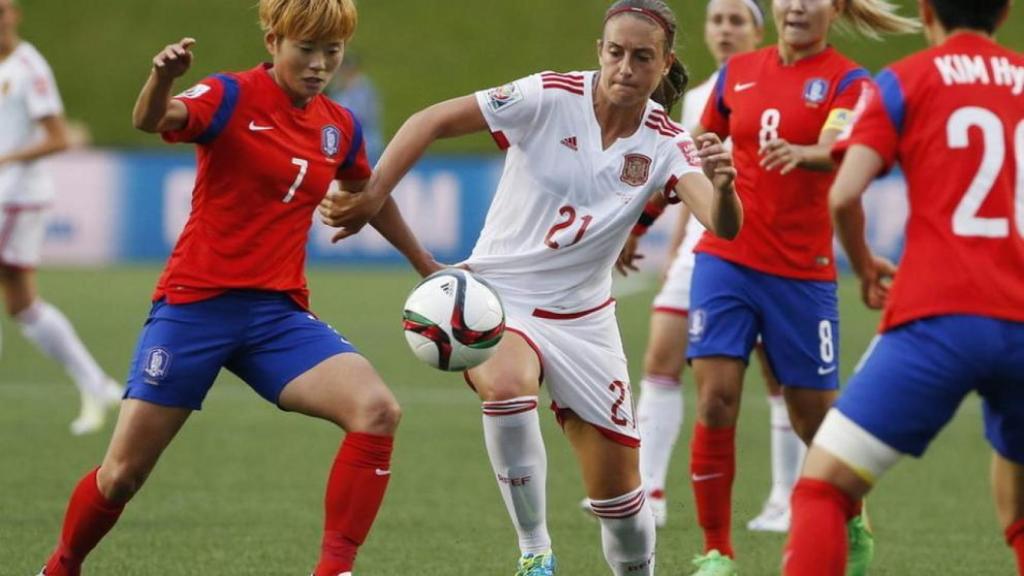 Alexia Putellas, en un partido con la selección.