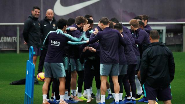 Entrenamiento del Barcelona un día antes del Clásico