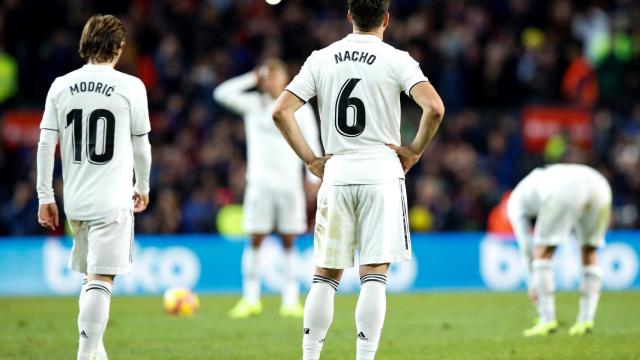 Nacho y Modric, abatidos tras caer en El Clásico