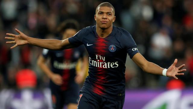 Mbappé celebra un gol en la Ligue-1