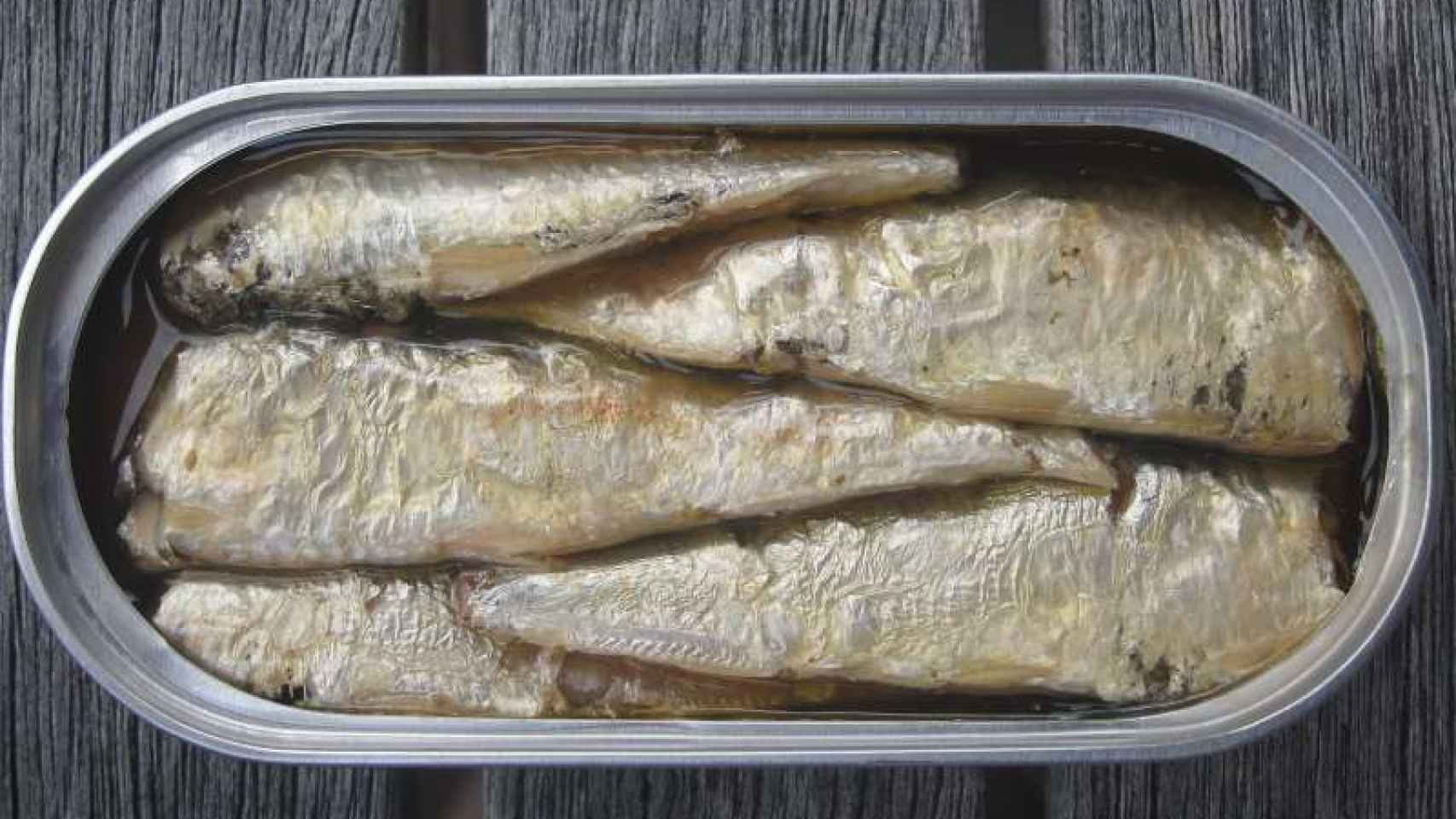 Una lata de sardinas de las que podemos encontrar en el supermercado.