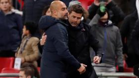 Guardiola y Pochettino se abrazan tras el Tottenham - Manchester City