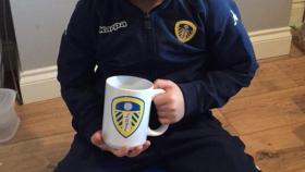 Un niño arrasa en Halloween con su disfraz de Marcelo Bielsa. Twitter: (@LUFC)