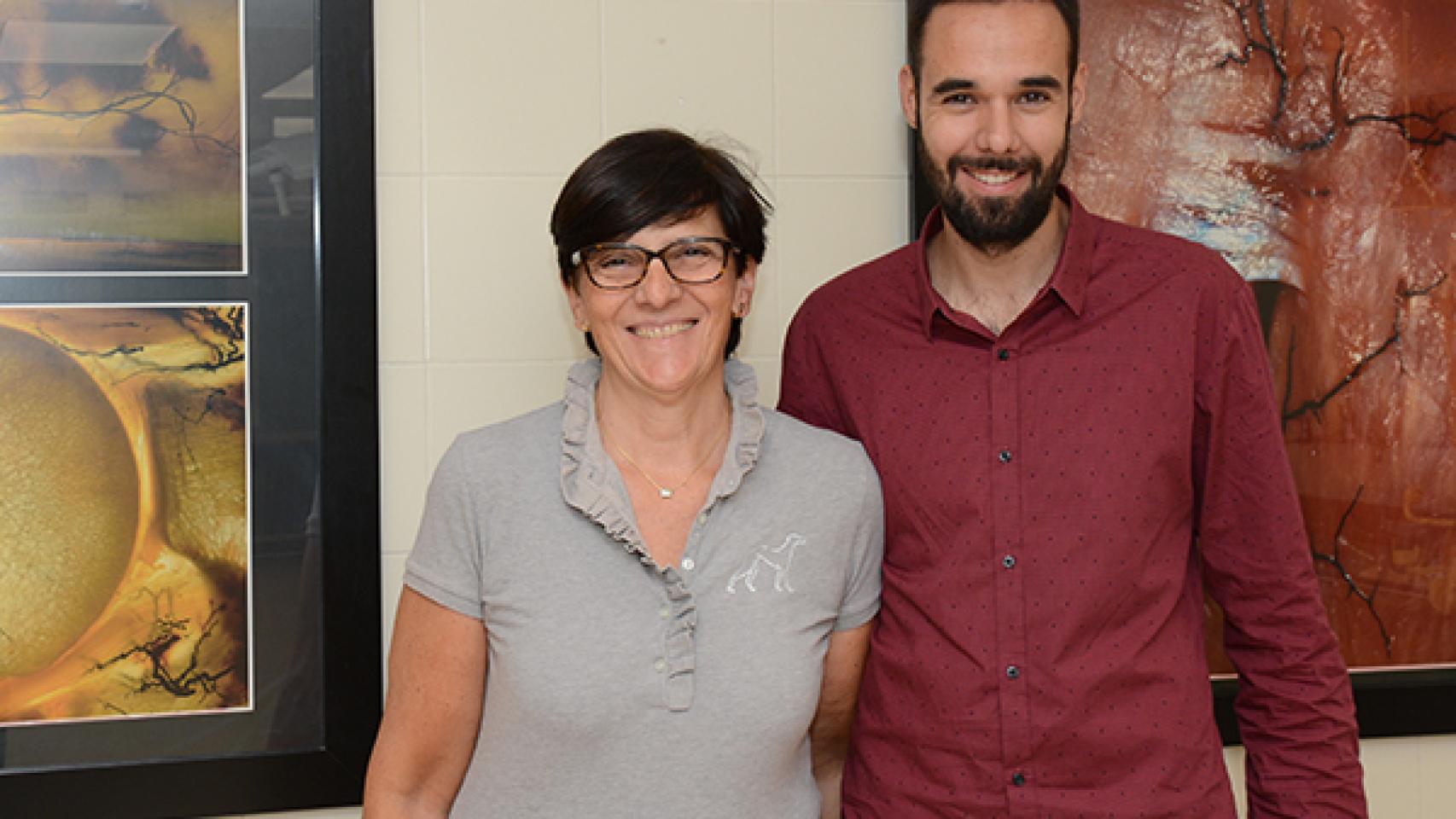 Los investigadores de la Universidad de Barcelona, Cristina Manzanares y Miguel Dalmau.