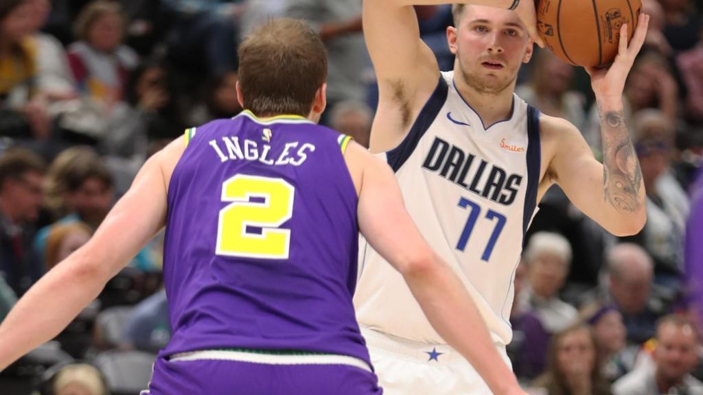 Doncic encara al alero Joe Ingles.