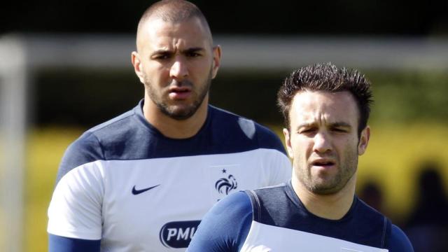 Benzema y Valbuena entrenan con Francia