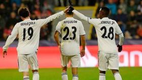 Odriozola, Vinicius y Reguilón celebran un gol. Foto: Twitter (@sergio_regui)