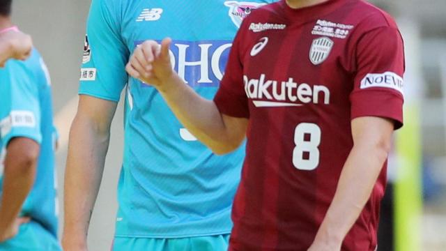 Fernando Torres y Andrés Iniesta en el Vissel Kobe - Sagan Tosu