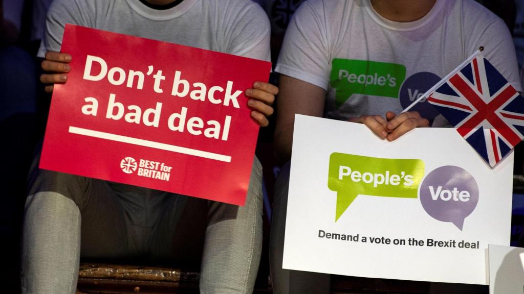 Manifestantes en Londres contra un mal acuerdo de 'brexit' y a favor de un nuevo referéndum.