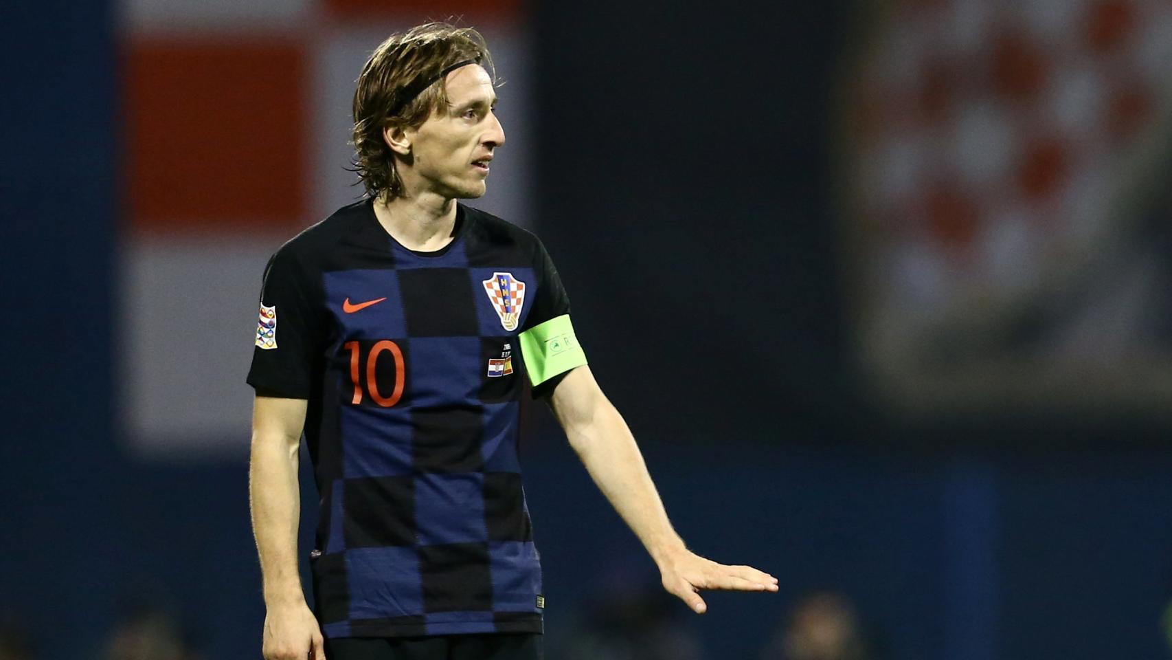 Modric durante el partido ante España.