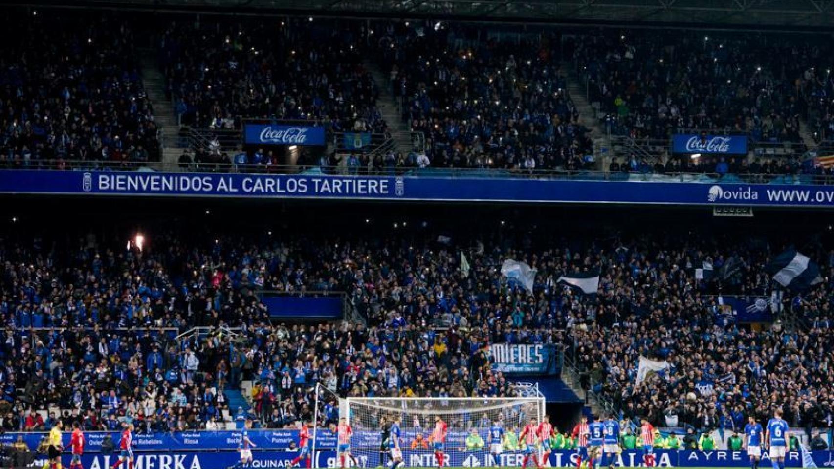 La grada del Carlos Tartiere durante un Oviedo - Sporting. Foto: realoviedo.es