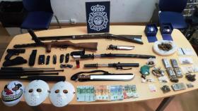 Material incautado en la casa del detenido.