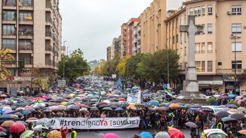 Manifestación en Cáceres por el ferrocarril