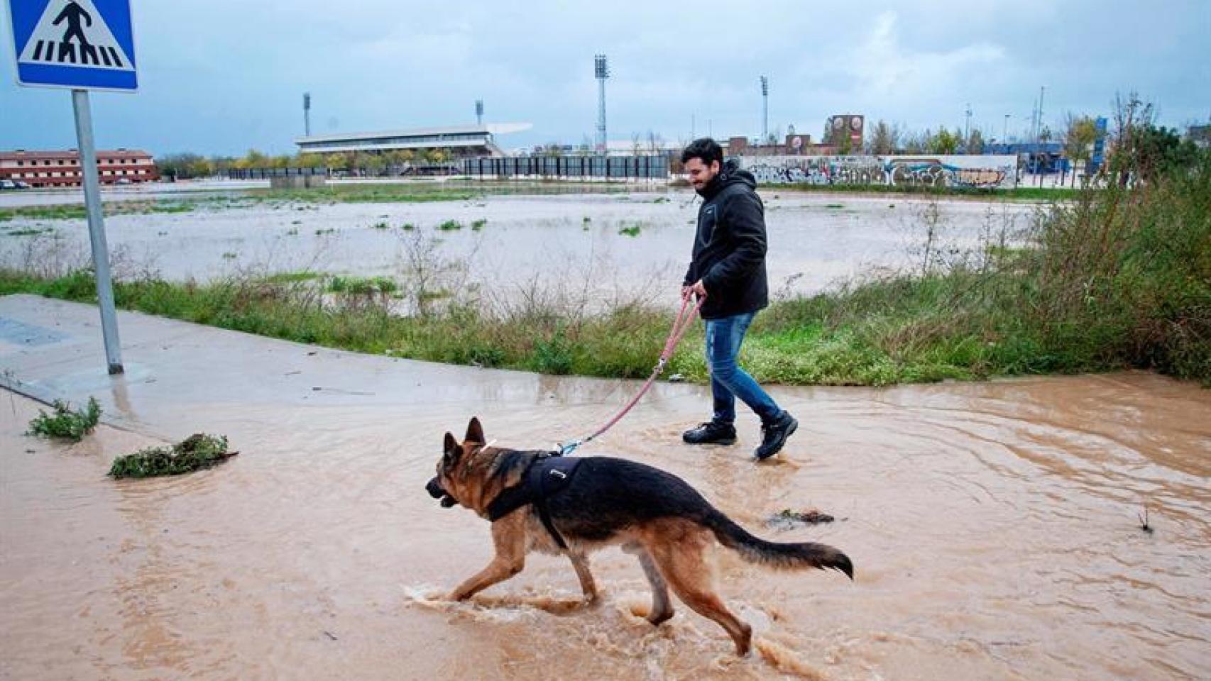 Aspecto de la carretera C-260 a la altura de Figueres tras las fuertes precipitaciones.