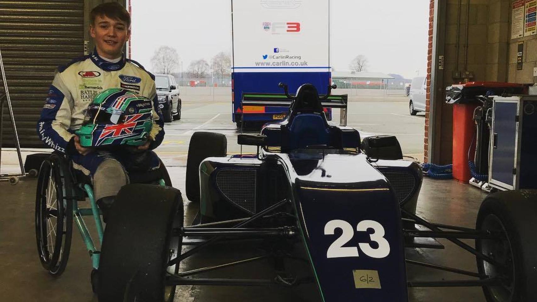 Billy Monger sufrió la amputación de ambas piernas tras el accidente. Foto: Instagram (@billymongerracing)