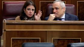 Adriana Lastra, portavoz del PSOE en el Congreso, y el diputado Rafael Simancas.