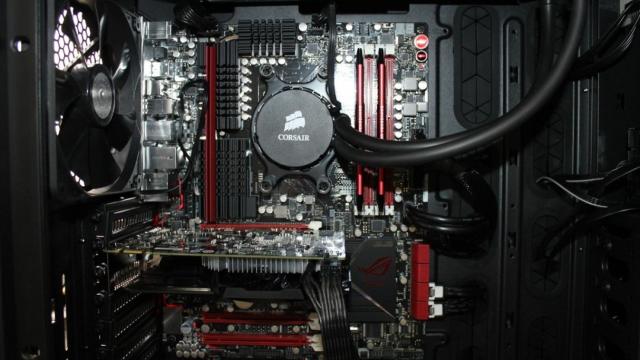 machine_pc_gamer_corsair_inside-835744