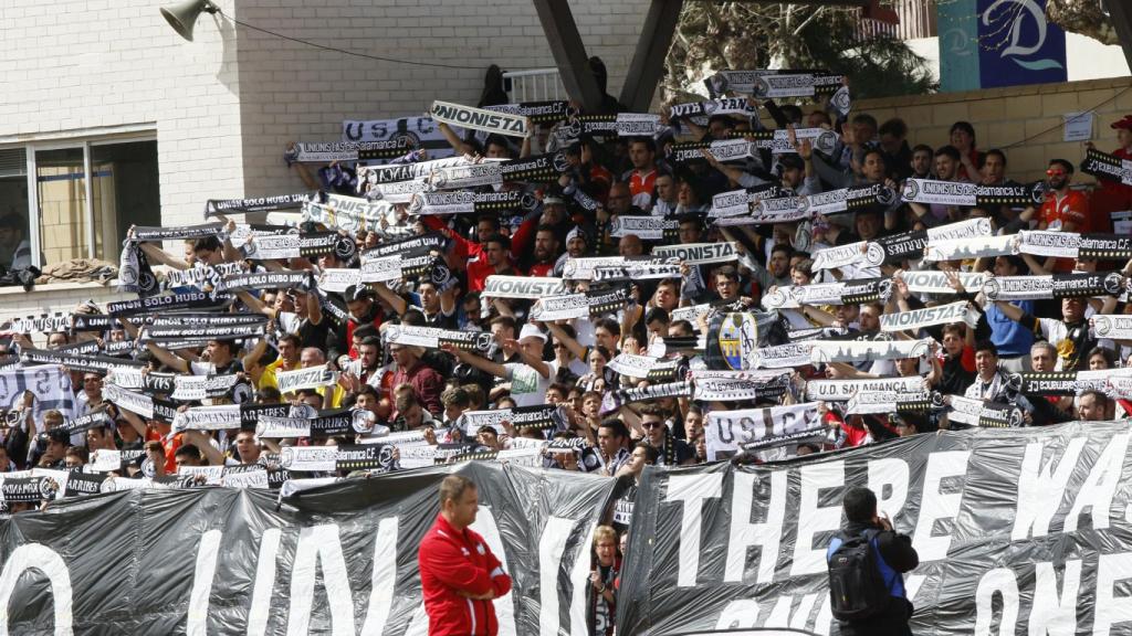 Afición de Unionistas de Salamanca en Las Pistas