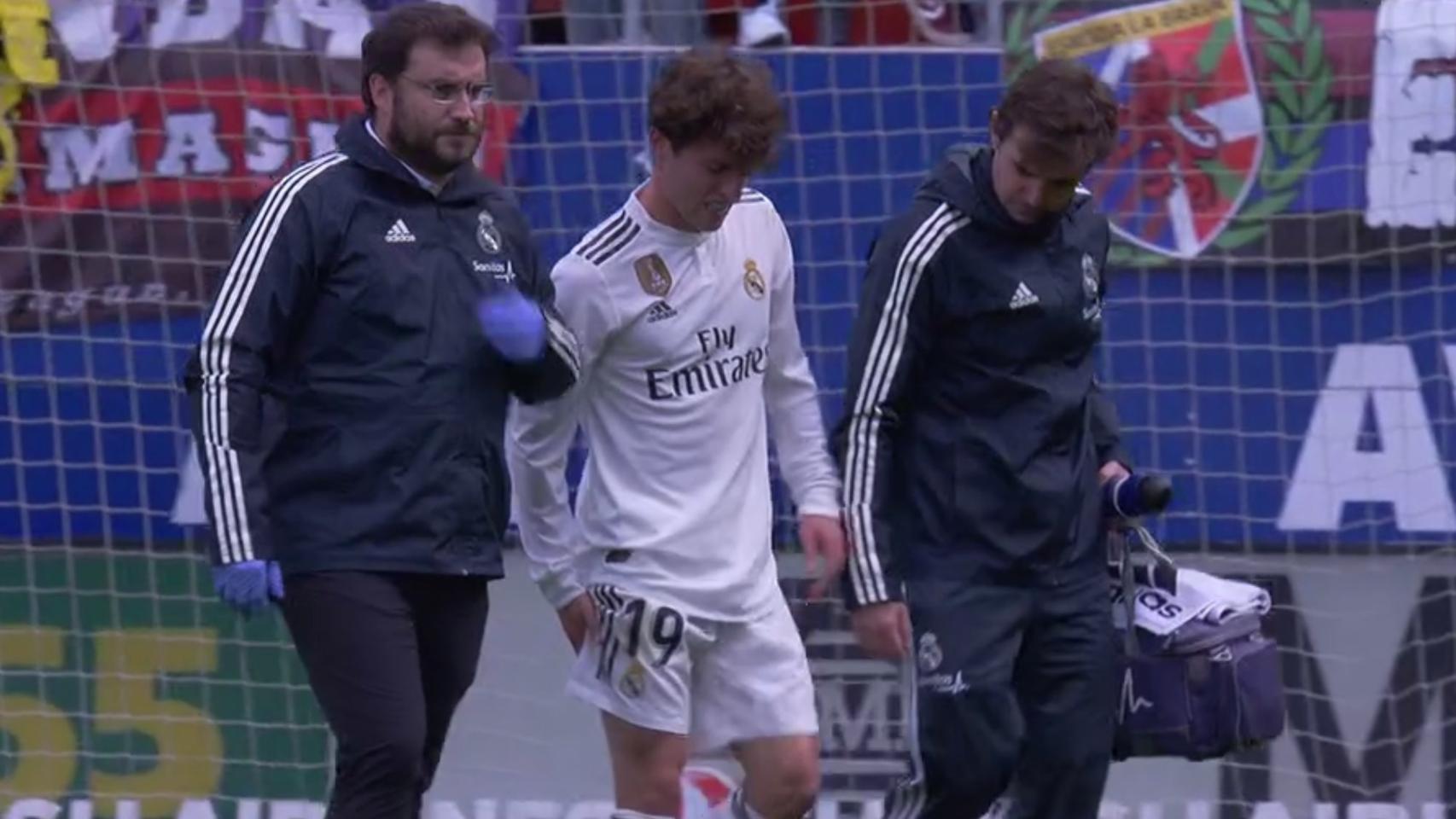 Odriozola se marcha lesionado en el encuentro frente al Eibar