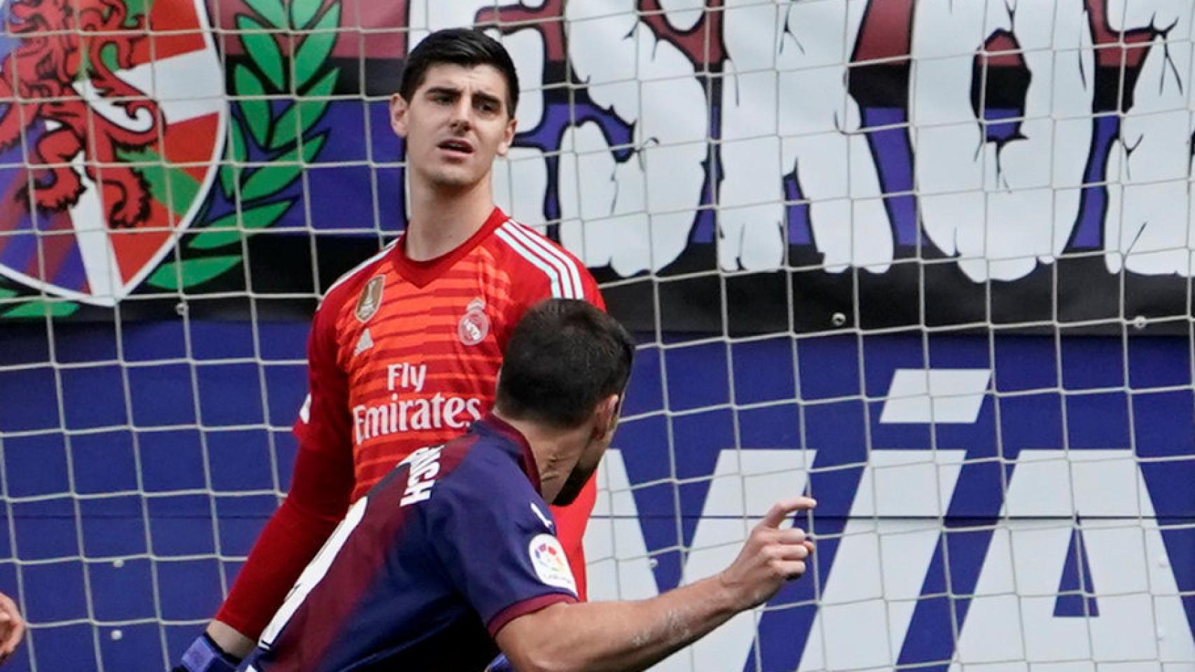 El Eibar celebra uno de los goles al Real Madrid