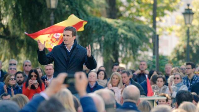 Pablo Casado durante su mitin en Granada.