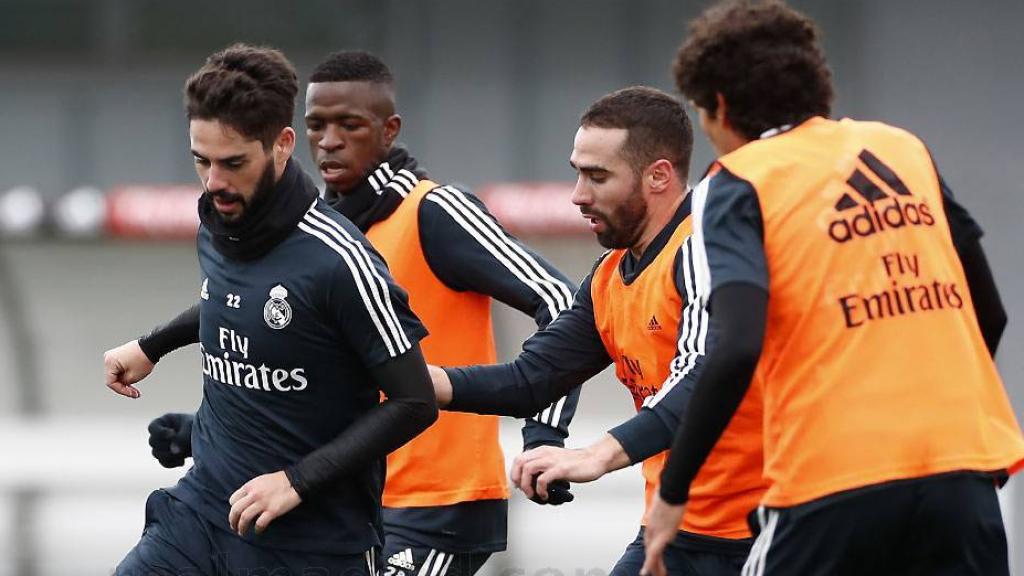 Isco, Vinicius, Carvajal y Vallejo, en la sesión del Real Madrid