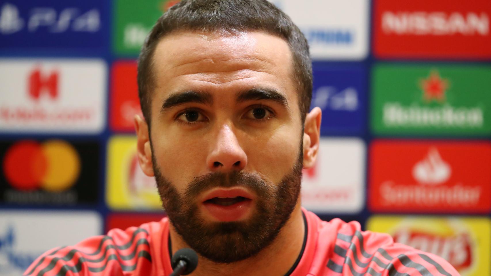 Dani Carvajal en rueda de prensa con el Real Madrid