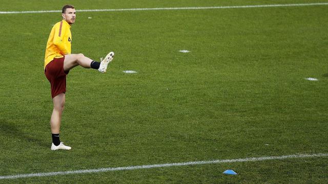 Dzeko, en el entrenamiento de la Roma