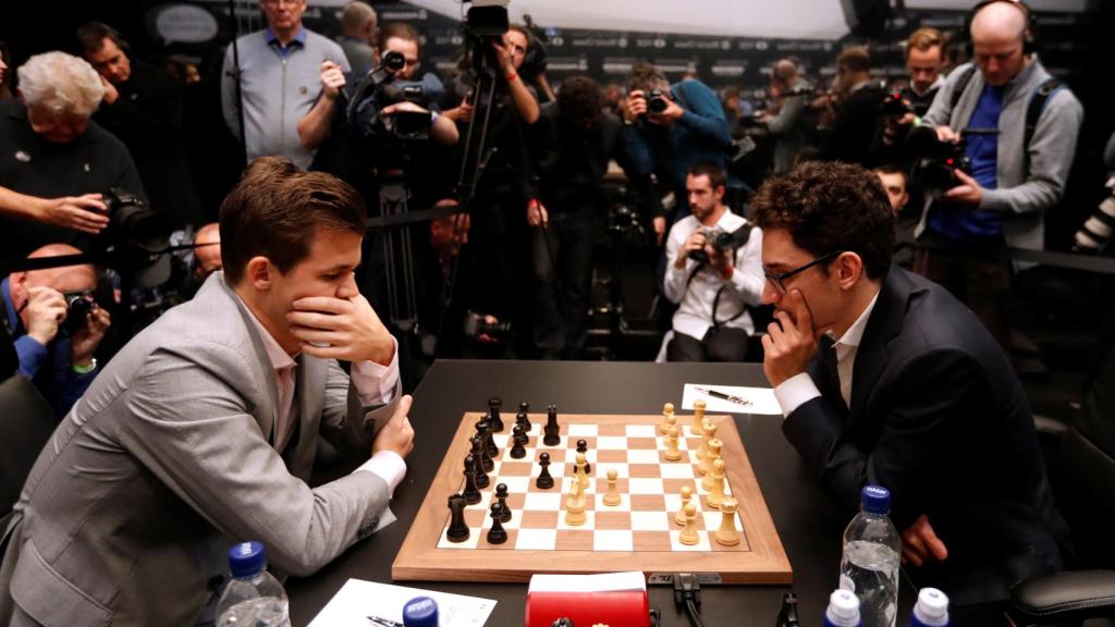 2018 World Chess Championship - Magnus Carlsen v Fabiano Caruana