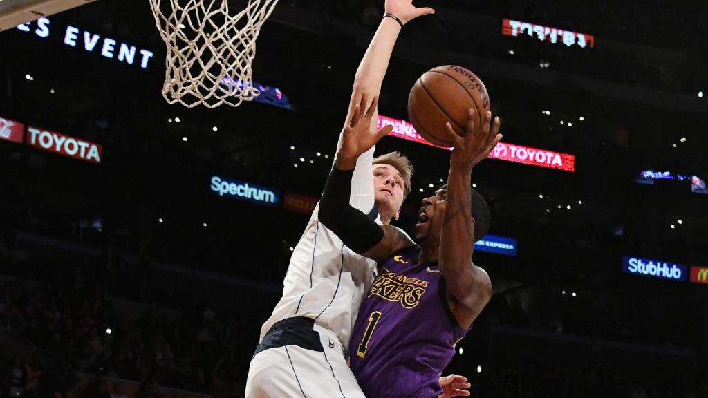 NBA: Dallas Mavericks at Los Angeles Lakers