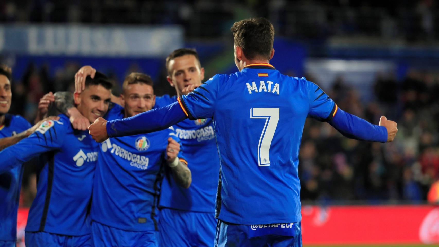 Los jugadores del Getafe celebran un gol