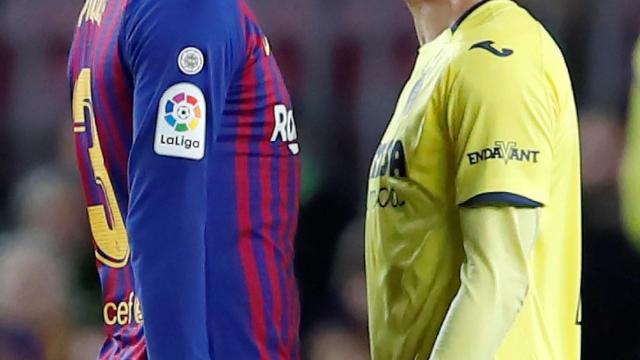 Gerard Piqué se encara con Gerard Moreno