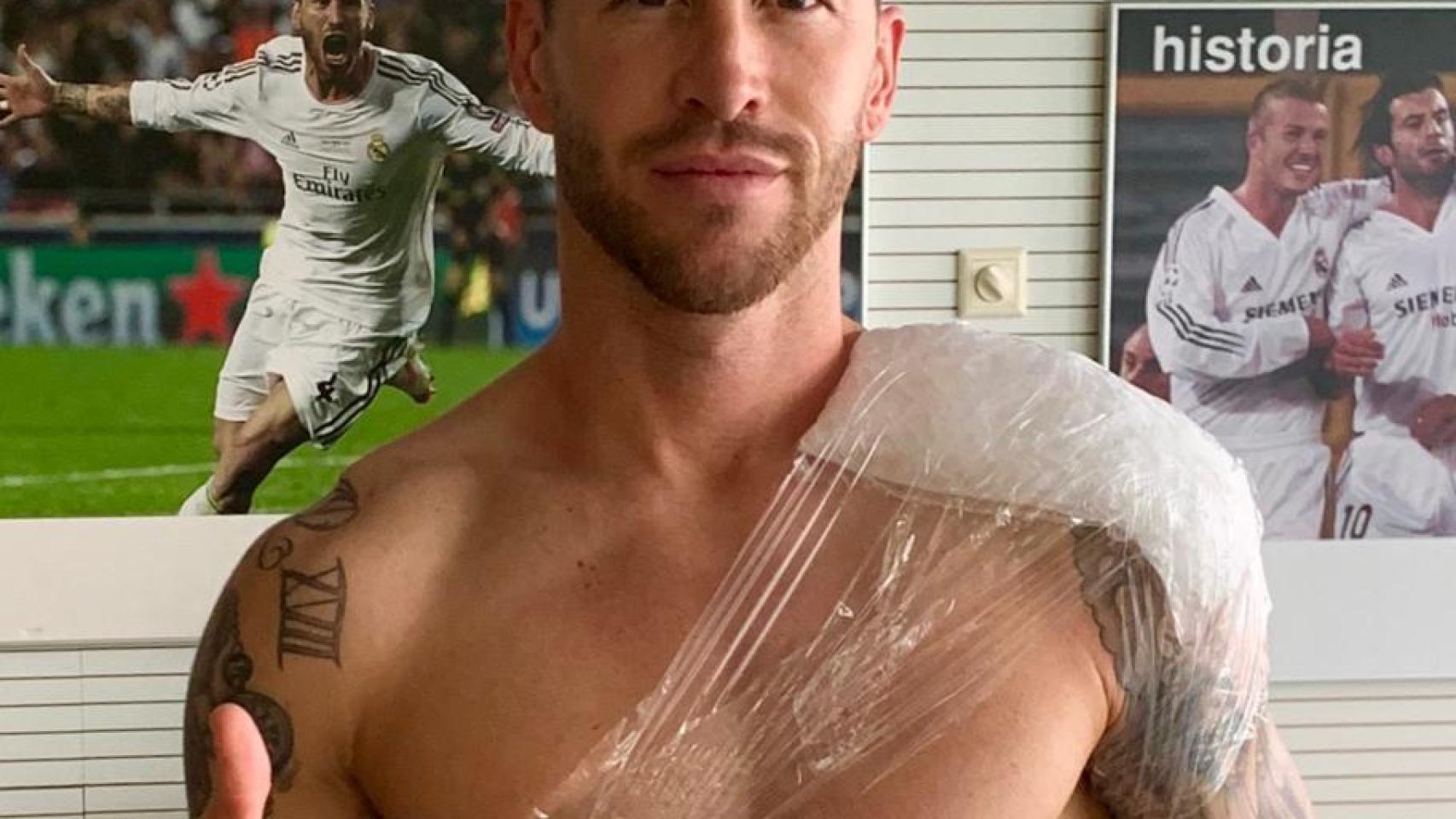 Sergio Ramos se recupera del hombro con hielo