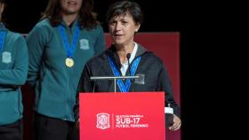 Toña Is, entrenadora de la selección española de fútbol femenino