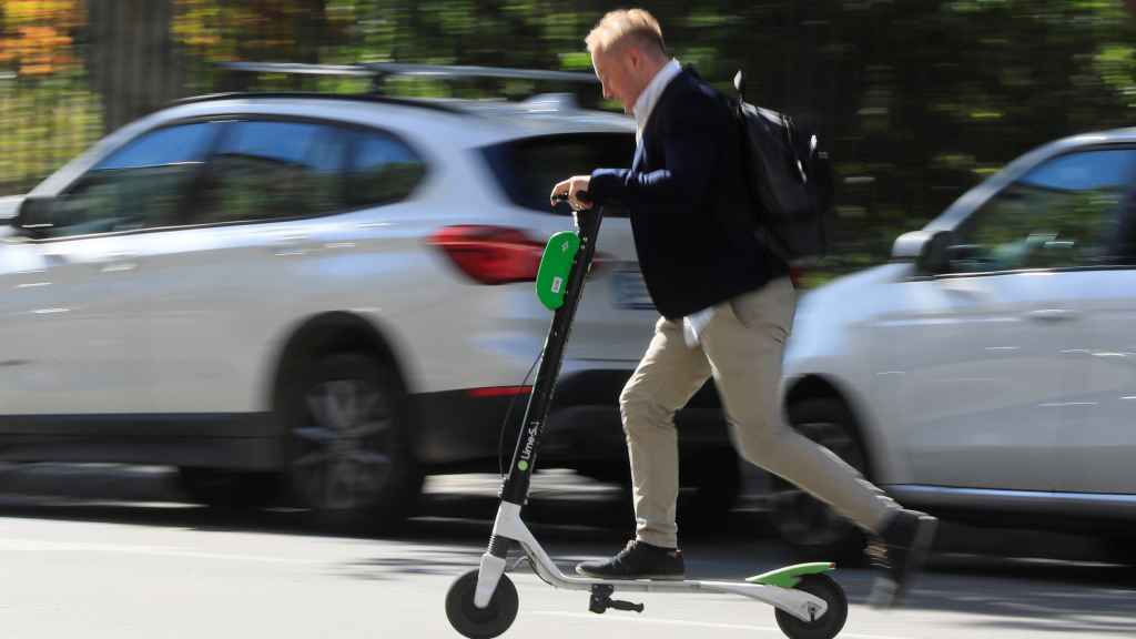 El patinete, una de las opciones para moverse por la ciudad ya presente en las grandes.