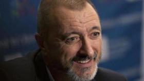 Pérez-Reverte lanza sus misiles contra Echenique: te toman por gilipollas