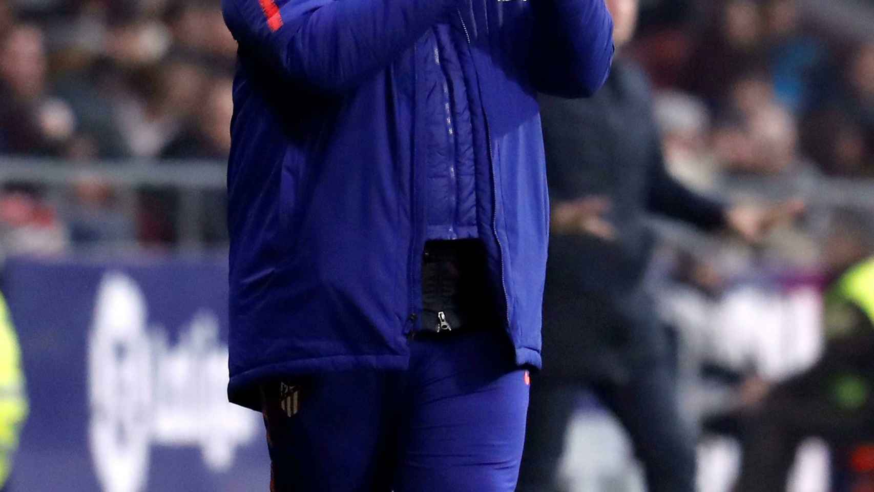 Mono Burgos, ejerciendo de entrenador del Atlético de Madrid