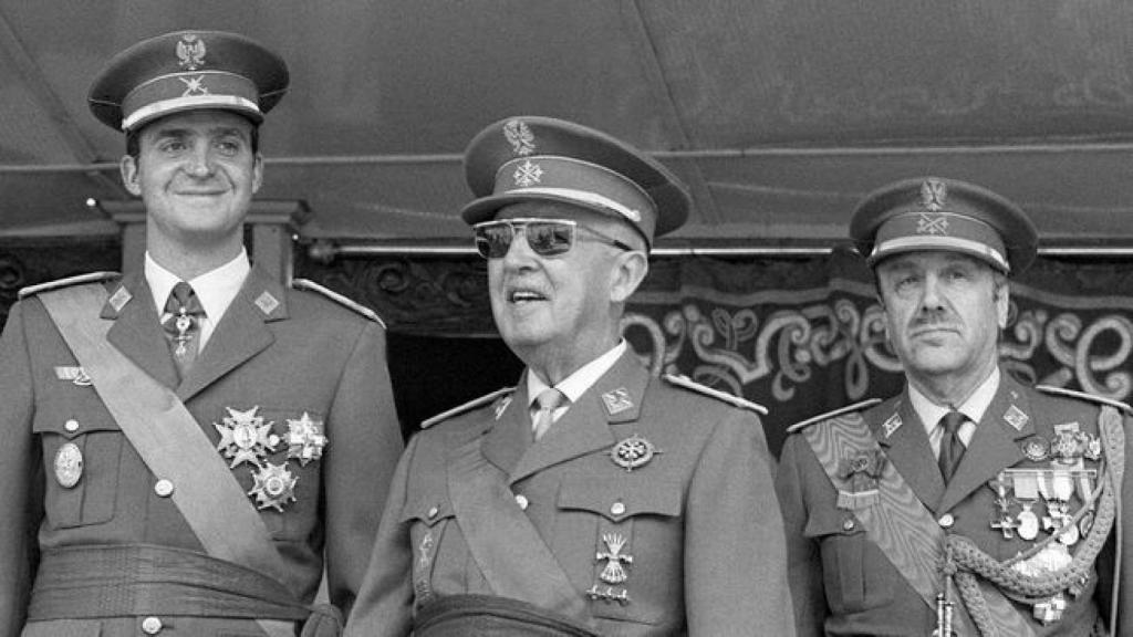 Juan Carlos I junto al dictador Francisco Franco