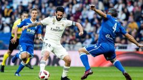 Isco en un lance ante el Melilla.