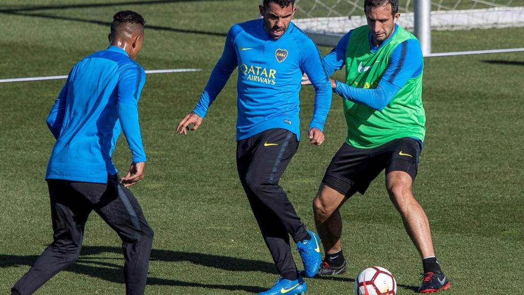 Tévez, en el entrenamiento de Boca Juniors en Las Rozas