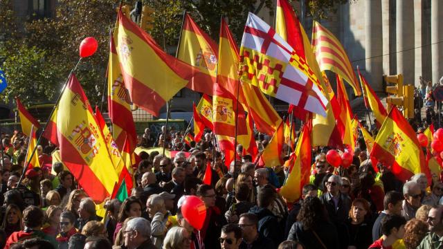 Manifestación en Barcelona por el 40 aniversario de la Constitución.