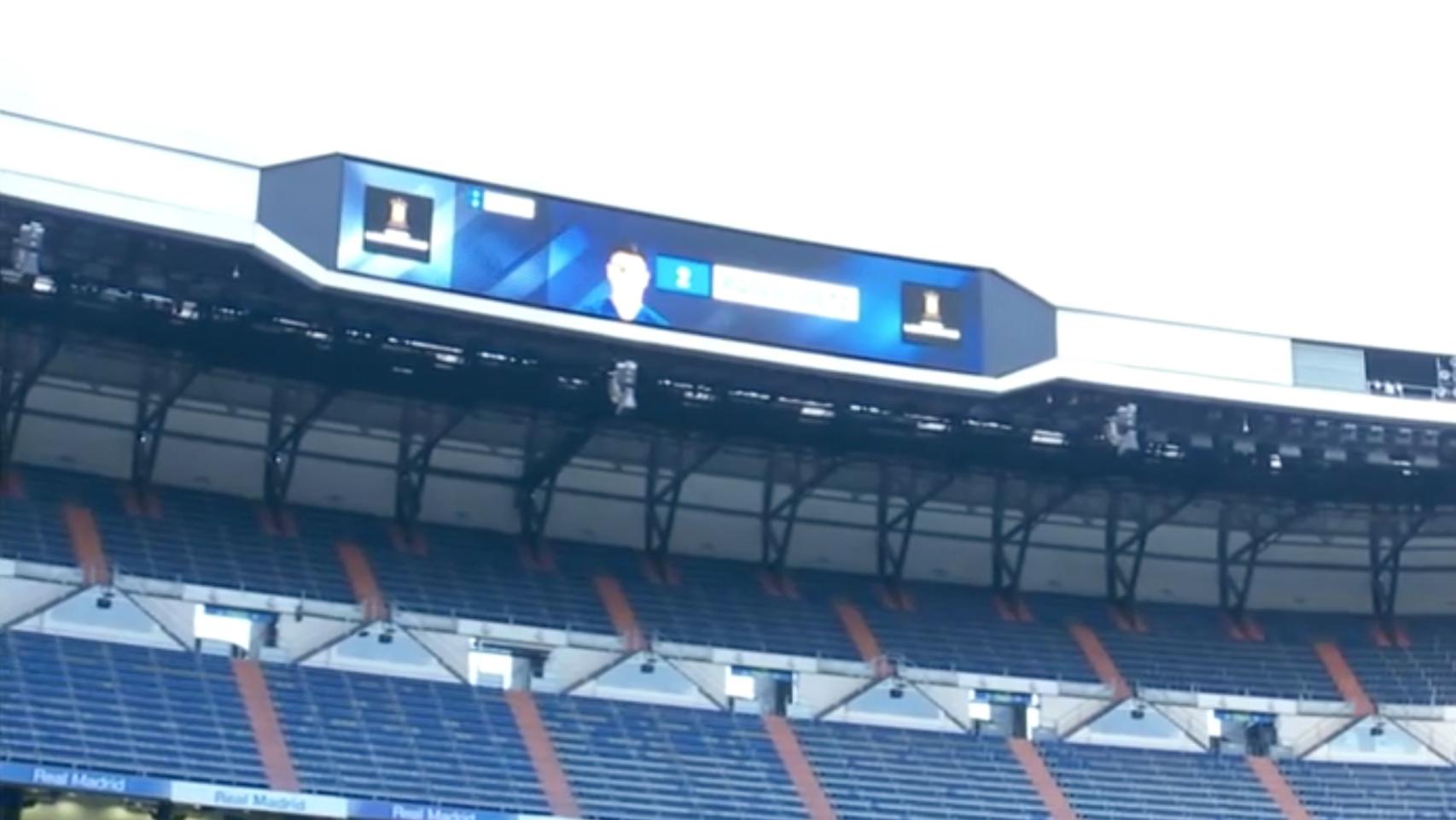 El marcador del Santiago Bernabéu, listo para la final de la Libertadores