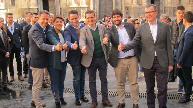 Pablo Casado, Teodoro García Egea y los líderes del PP en Murcia.