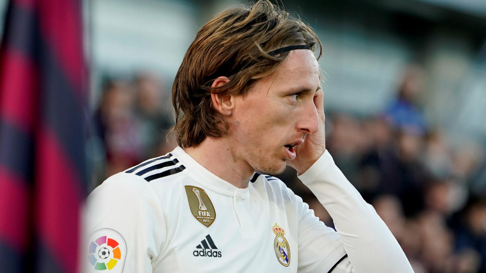 Modric, durante el Huesca - Real Madrid