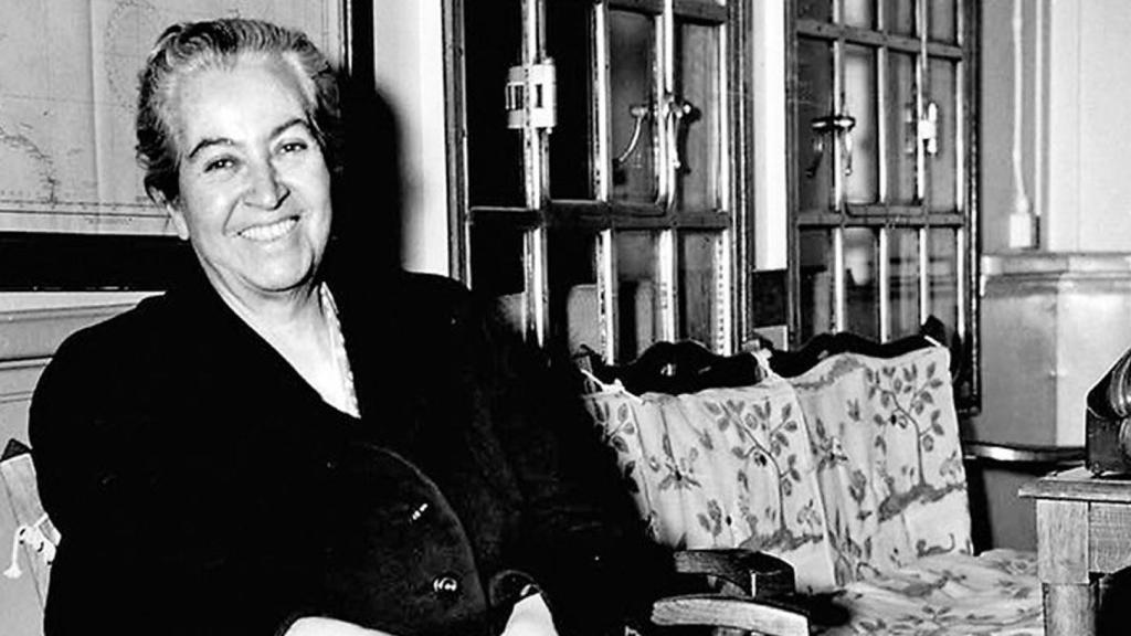 Gabriela Mistral.